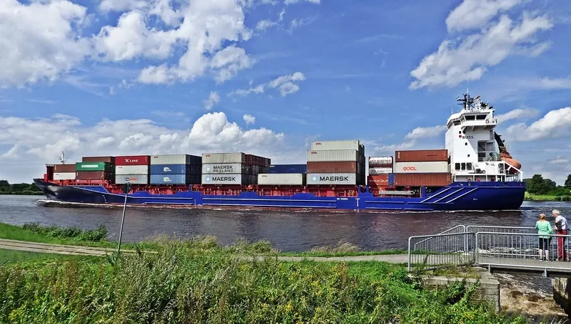 ELBSUMMER Container Ship IMO 9429194 photo 5