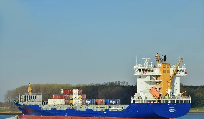 ELBSUN Container Ship IMO 9429261 photo 4