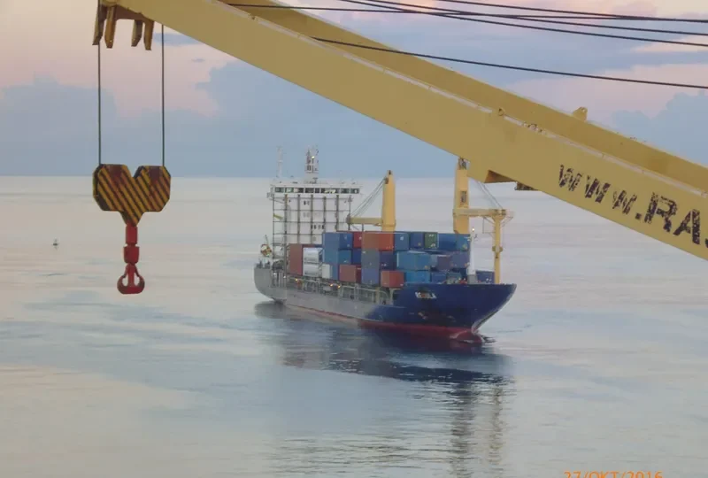 REGULA Container Ship IMO 9430064 photo 3