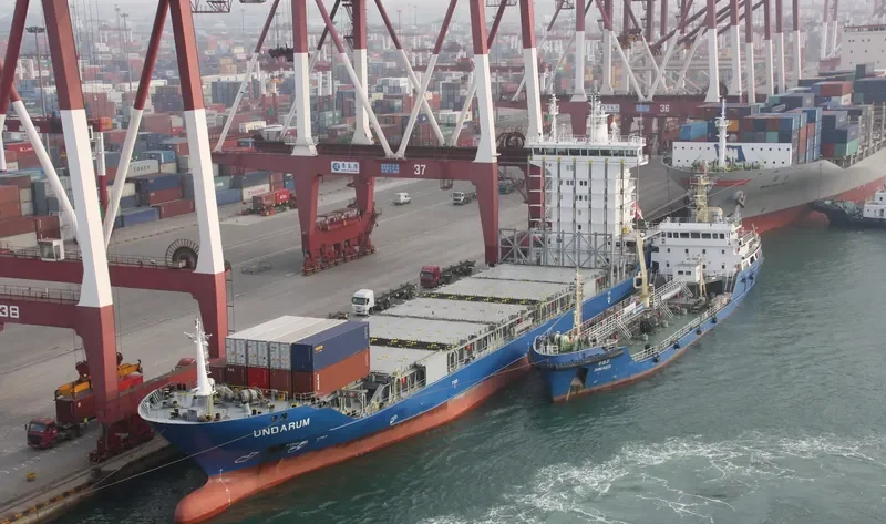 QUEEN B II Container Ship IMO 9430090