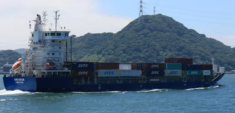 QUEEN B II Container Ship IMO 9430090 photo 3