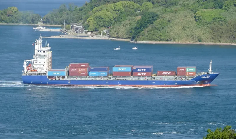 QUEEN B II Container Ship IMO 9430090 photo 4