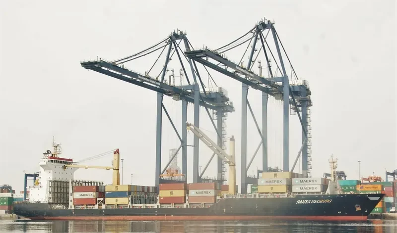 HANSA NEUBURG Container Ship IMO 9430870 photo 2