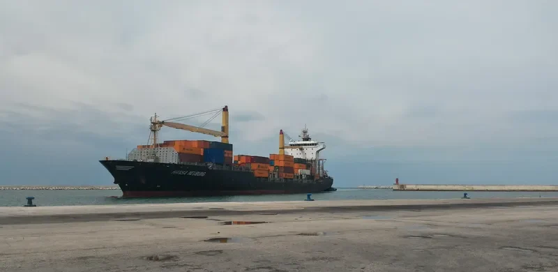 HANSA NEUBURG Container Ship IMO 9430870 photo 6