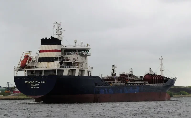 BESIKTAS ZEALAND Tanker IMO 9431044 photo 4