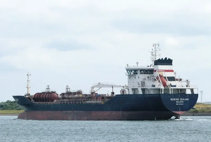 BESIKTAS ZEALAND Tanker IMO 9431044 photo 8