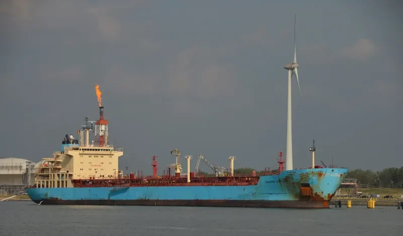 MAERSK KATALIN Tanker IMO 9431317 photo 2