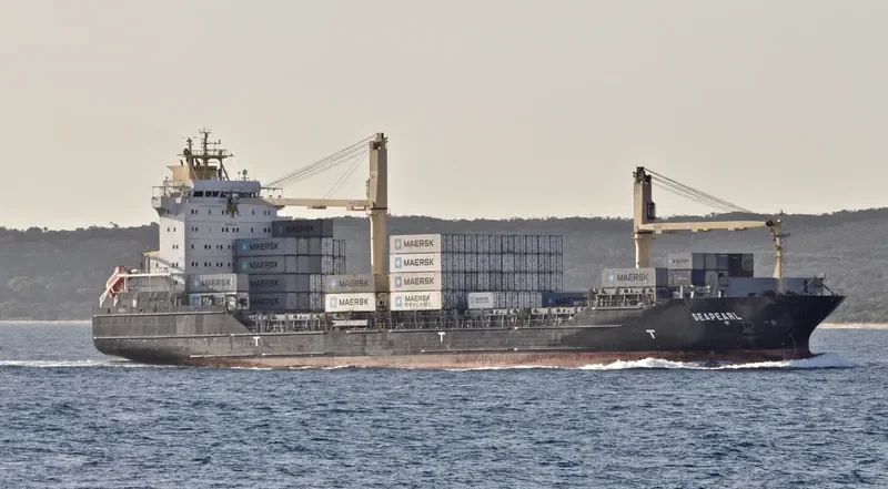 NICKIE B Container Ship IMO 9431343 photo 8