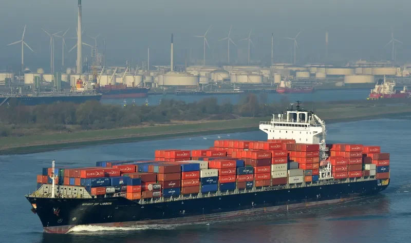 SPIRIT OF LISBON Container Ship IMO 9431800 photo 5