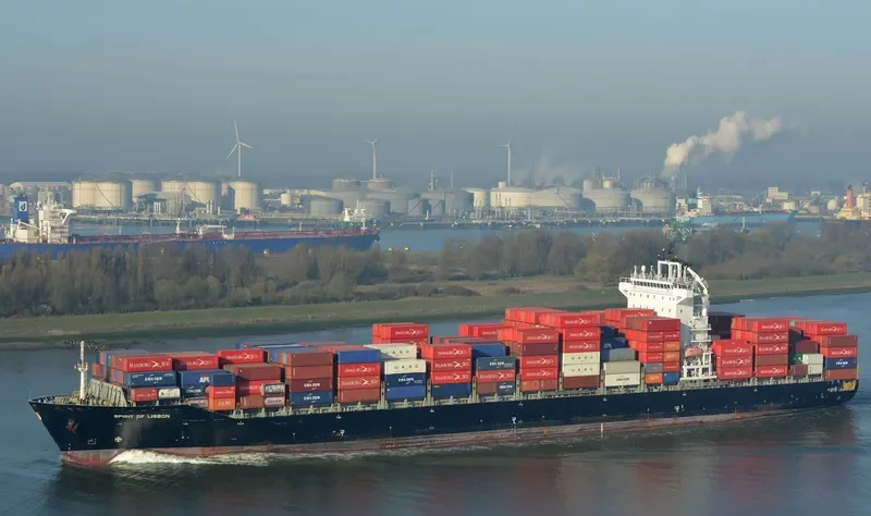 SPIRIT OF LISBON Container Ship IMO 9431800 photo 9