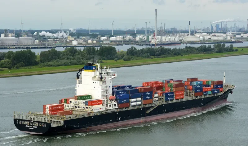 JONATHAN SWIFT Container Ship IMO 9431824 photo 6