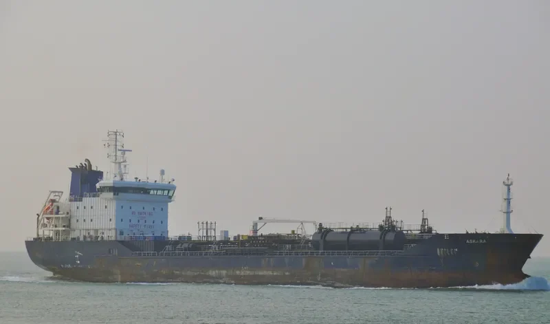 ASKARA Tanker IMO 9431886 photo 6