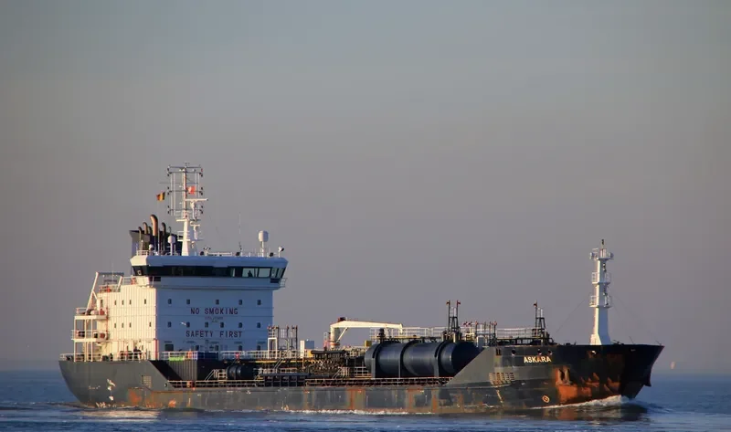 ASKARA Tanker IMO 9431886 photo 10