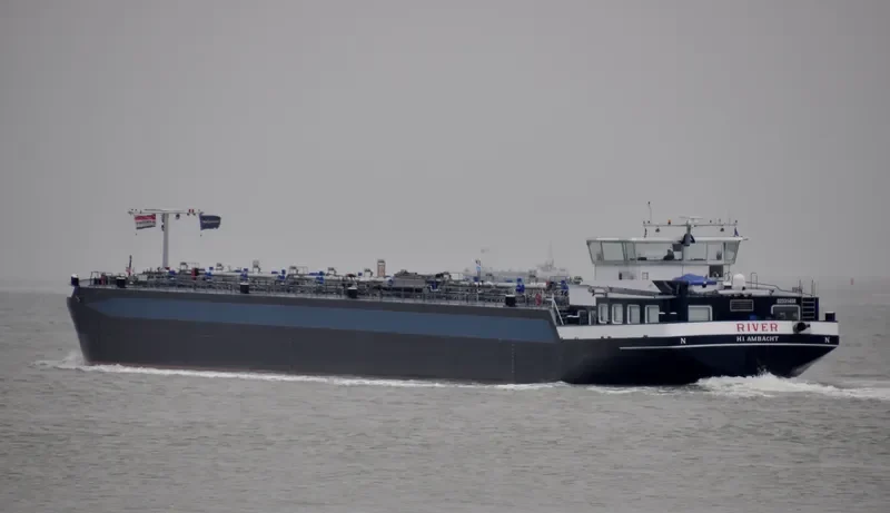 RIVER Tanker IMO 9432024 photo 6