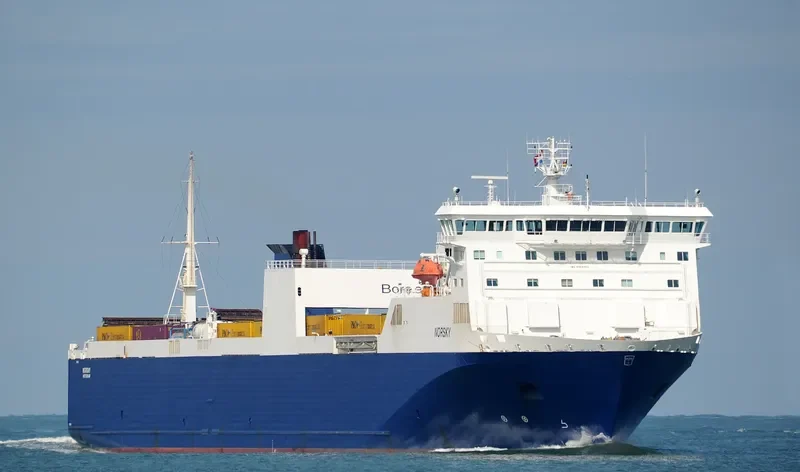VERA RAMBOW Container Ship IMO 9432220 photo 2