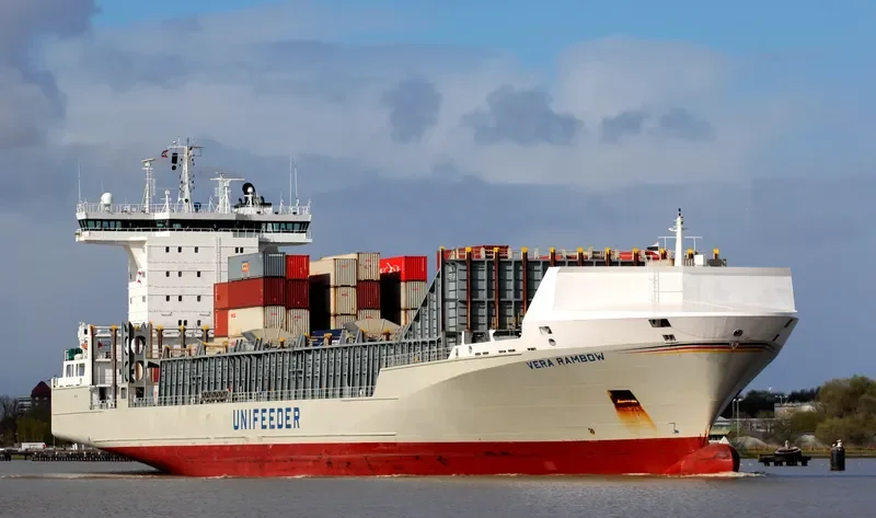 VERA RAMBOW Container Ship IMO 9432220 photo 10