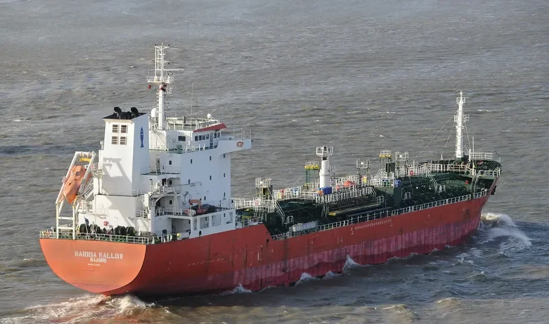 PVT SATURN Tanker IMO 9432385 photo 3