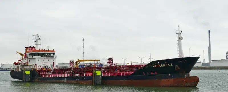 VARKAN EGE Tanker IMO 9433092 photo 3
