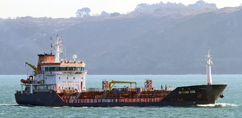VARKAN EGE Tanker IMO 9433092 photo 5