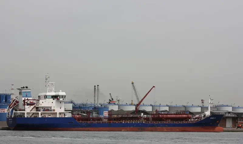 EMEK S Tanker IMO 9433561 photo 10