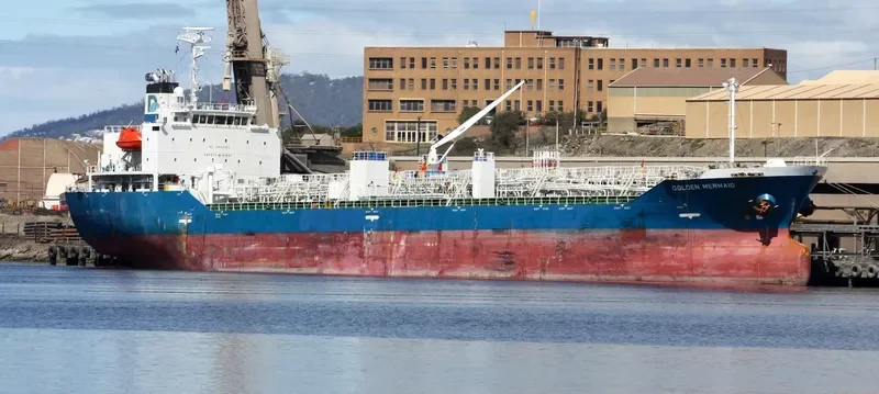 BUSAN HOPE Tanker IMO 9433860 photo 9
