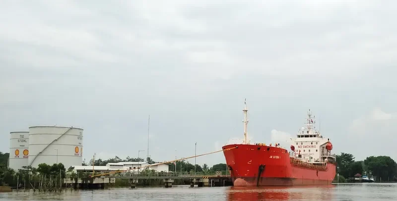 JM SUTERA 1 Tanker IMO 9434084 photo 2