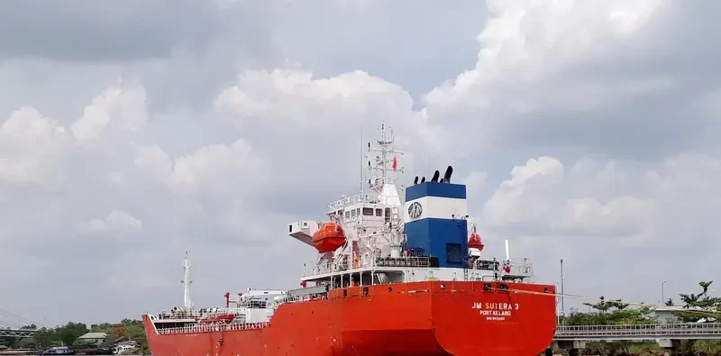JM SUTERA 3 Tanker IMO 9434101 photo 3