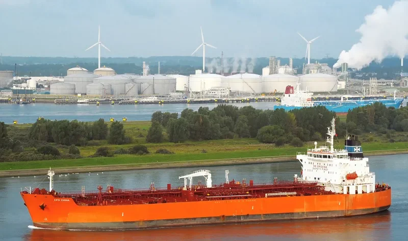 OLAF Tanker IMO 9434204 photo 4