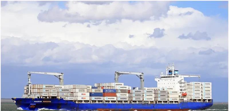 MAERSK NIAGARA Container Ship IMO 9434905 photo 10