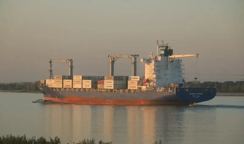 PUERTO LIMON EXPRESS Container Ship IMO 9434943 photo 2