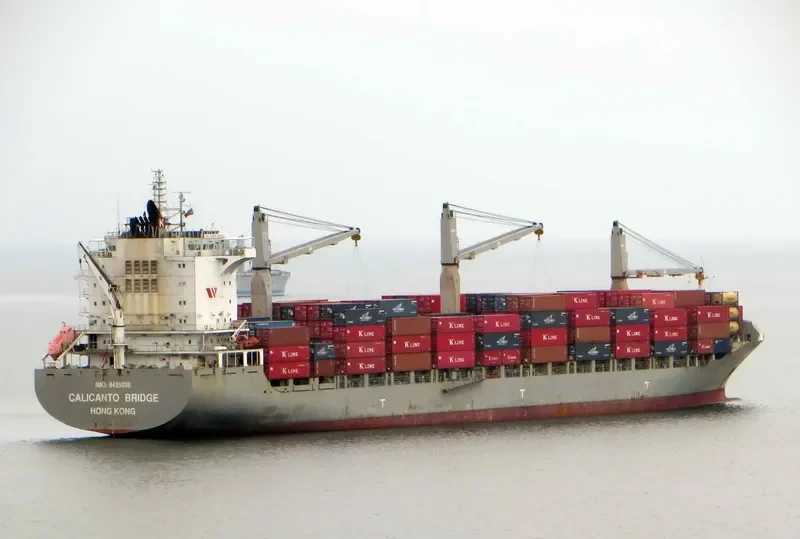 SEASPAN CALICANTO Container Ship IMO 9435038 photo 2