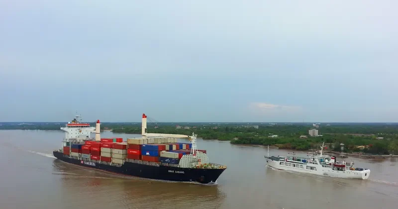 HANSA BITBURG Container Ship IMO 9435234 photo 2