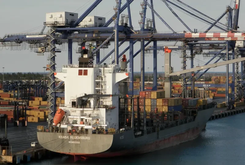 HANSA REGENSBURG Container Ship IMO 9435258 photo 2