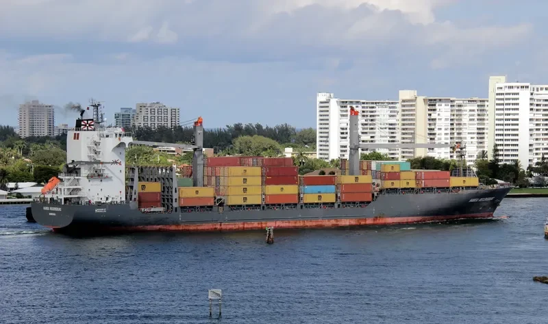 HANSA REGENSBURG Container Ship IMO 9435258 photo 5