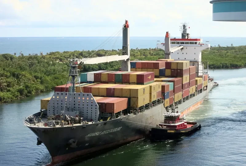 HANSA REGENSBURG Container Ship IMO 9435258 photo 7