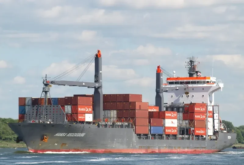 HANSA REGENSBURG Container Ship IMO 9435258 photo 8