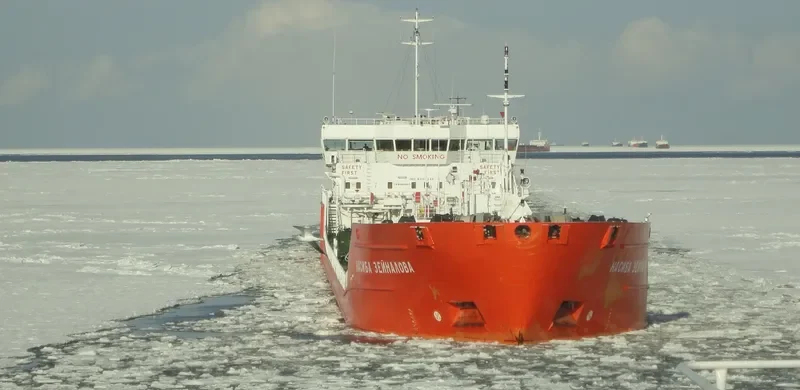 DON RIVER Tanker IMO 9435349 photo 8