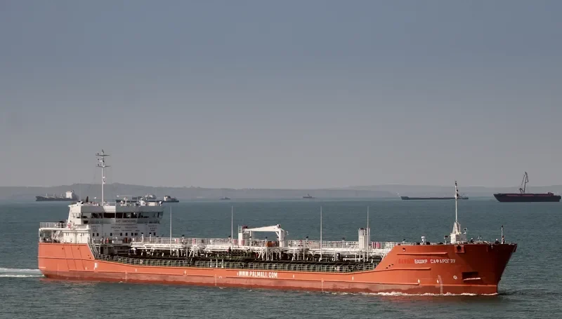 OB RIVER Tanker IMO 9435351 photo 8