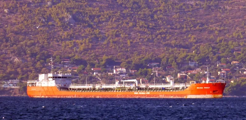 IRTYSH RIVER Tanker IMO 9435375
