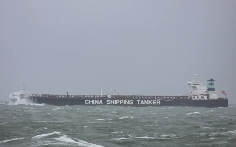 QI LIN ZUO Tanker IMO 9435569 photo 6