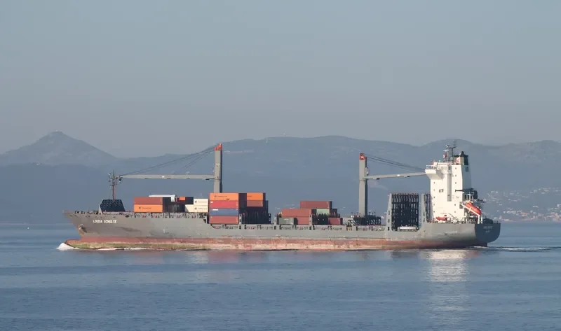 LOUISA SCHULTE Container Ship IMO 9435674 photo 9
