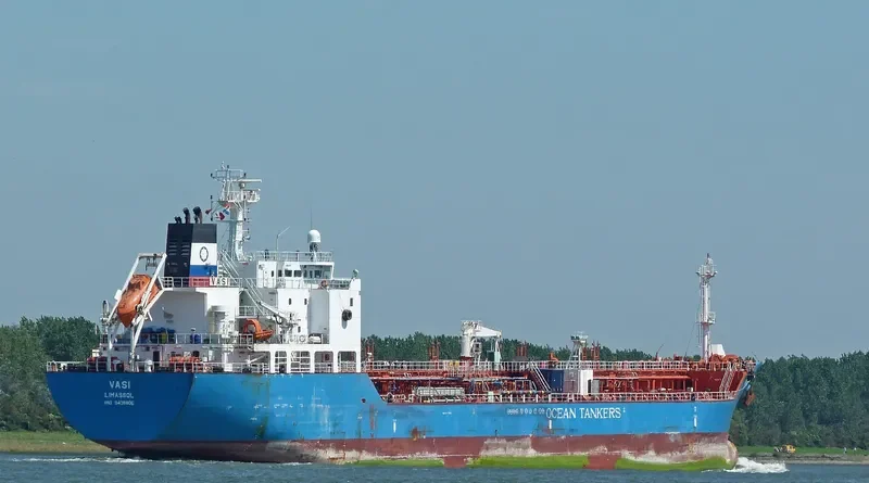 THERESA AQUARIUS Tanker IMO 9435806 photo 6