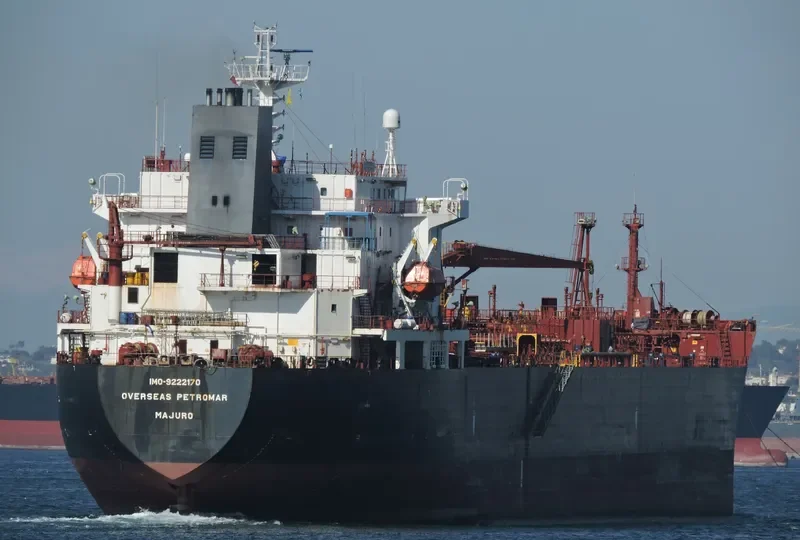 OVERSEAS MYKONOS Tanker IMO 9435894 photo 6