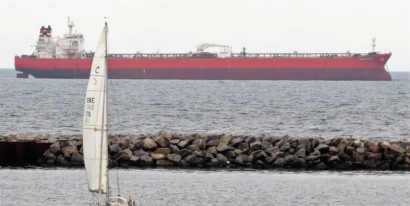 CRUDE CENTURION Tanker IMO 9436020 photo 3