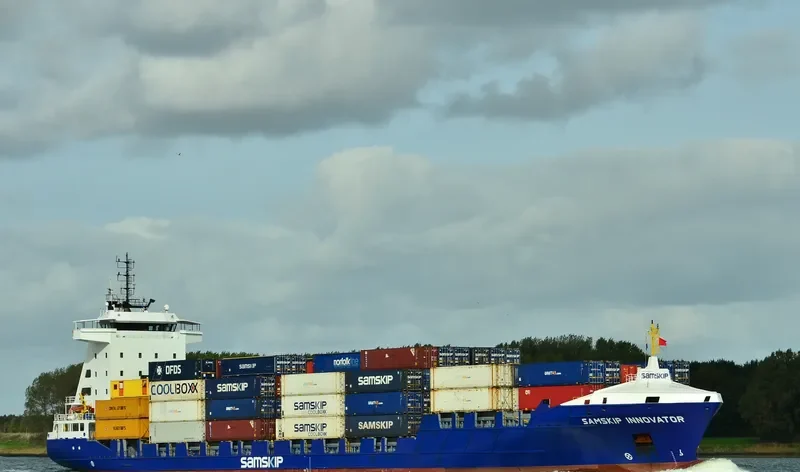 SAMSKIP INNOVATOR Container Ship IMO 9436214 photo 4