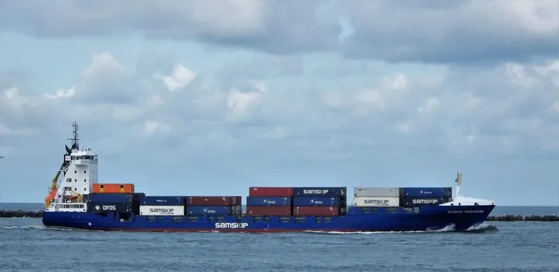 SAMSKIP INNOVATOR Container Ship IMO 9436214 photo 7