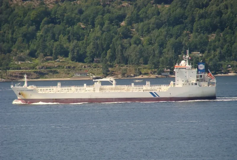 STORHOLMEN Tanker IMO 9436408 photo 3