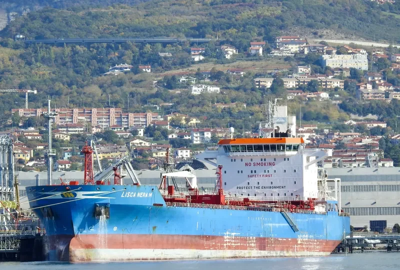 LISCA NERA M Tanker IMO 9436692 photo 6