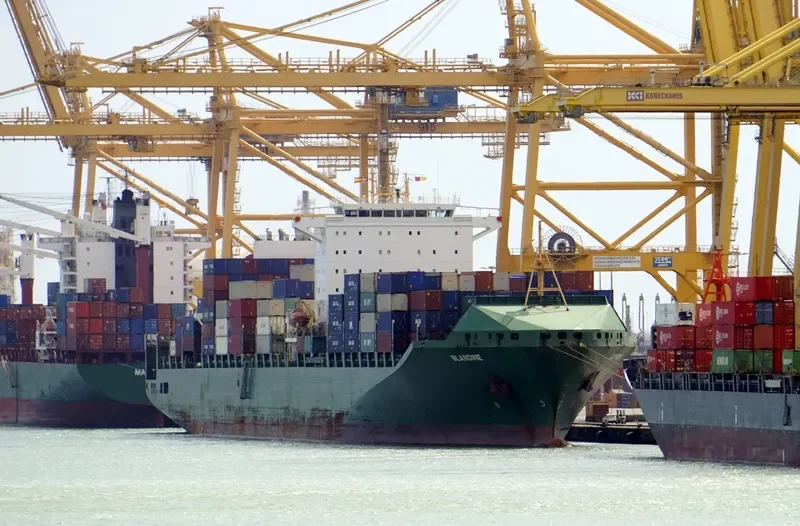 BLANDINE Container Ship IMO 9437048 photo 2