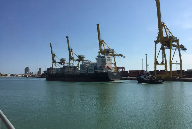 WARNOW BELUGA Container Ship IMO 9437127 photo 5